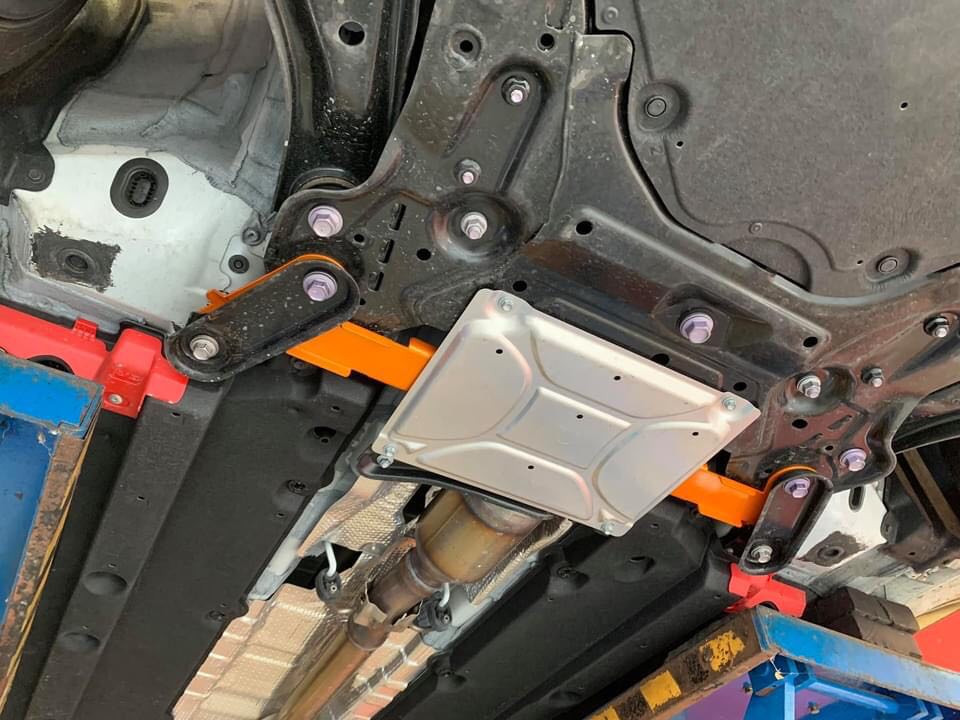AIRTEC Motorsport Panel Wzmacniający Belki Zawieszenia do Toyota Yaris GR (2)