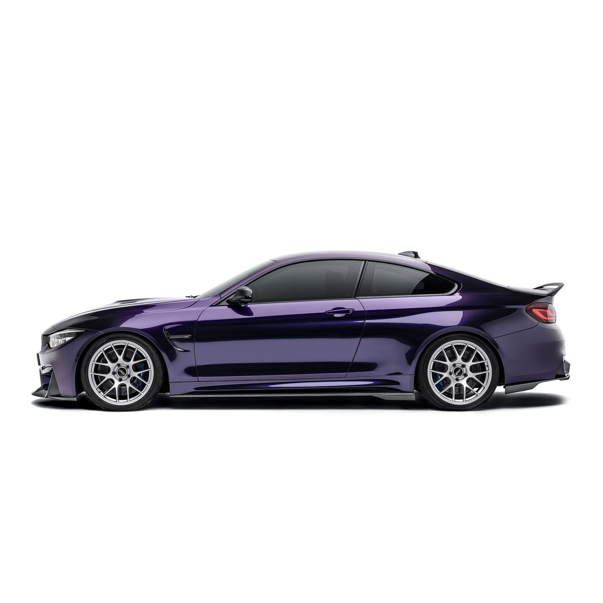 BMW F82 M4 – progi boczne V2 Final Edition carbon ADRO
