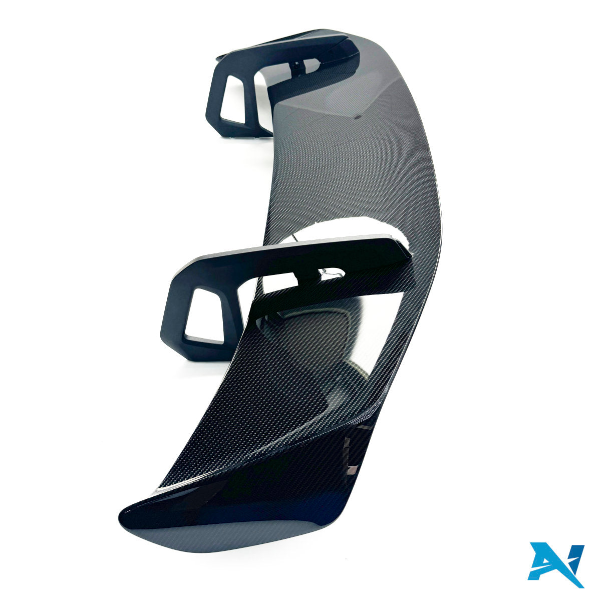 ALPHA-N Carbon SN Skrzydło tylne (3)