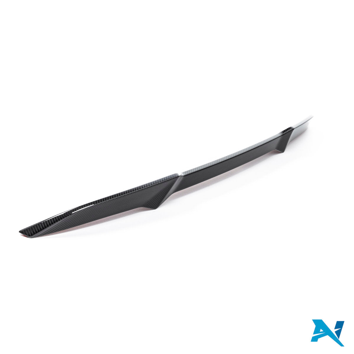 ALPHA-N Carbon Warga spoilera do M5 G90 (4)