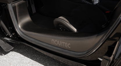 NOVITEC Nakładki progów wejściowych carbon – McLaren Artura – zdjęcie 2