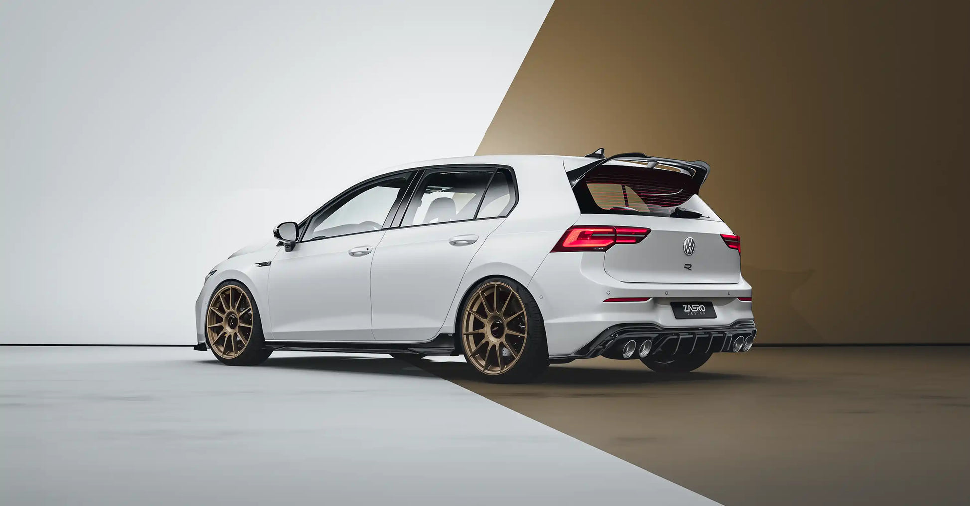 ZAERO DESIGN Dyfuzor tylny VW Golf 8 R