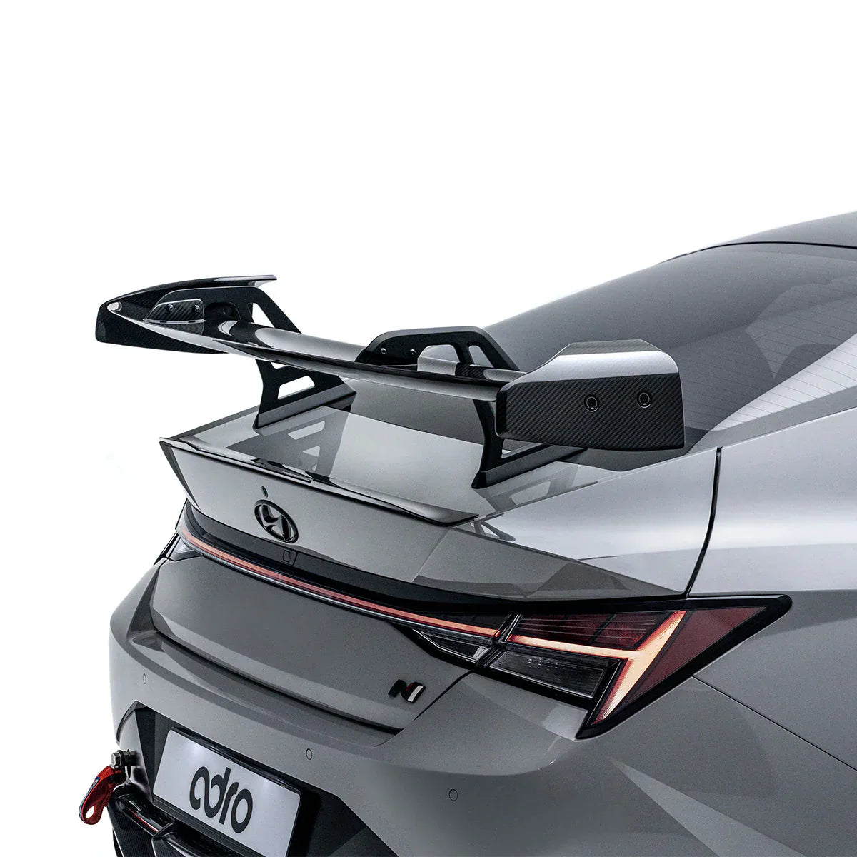 Hyundai Elantra N – tylne skrzydło swan neck AT-R1 carbon ADRO