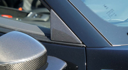 NOVITEC Trójkątna nakładka szyby bocznej carbon – Ferrari F8 – zdjęcie 2