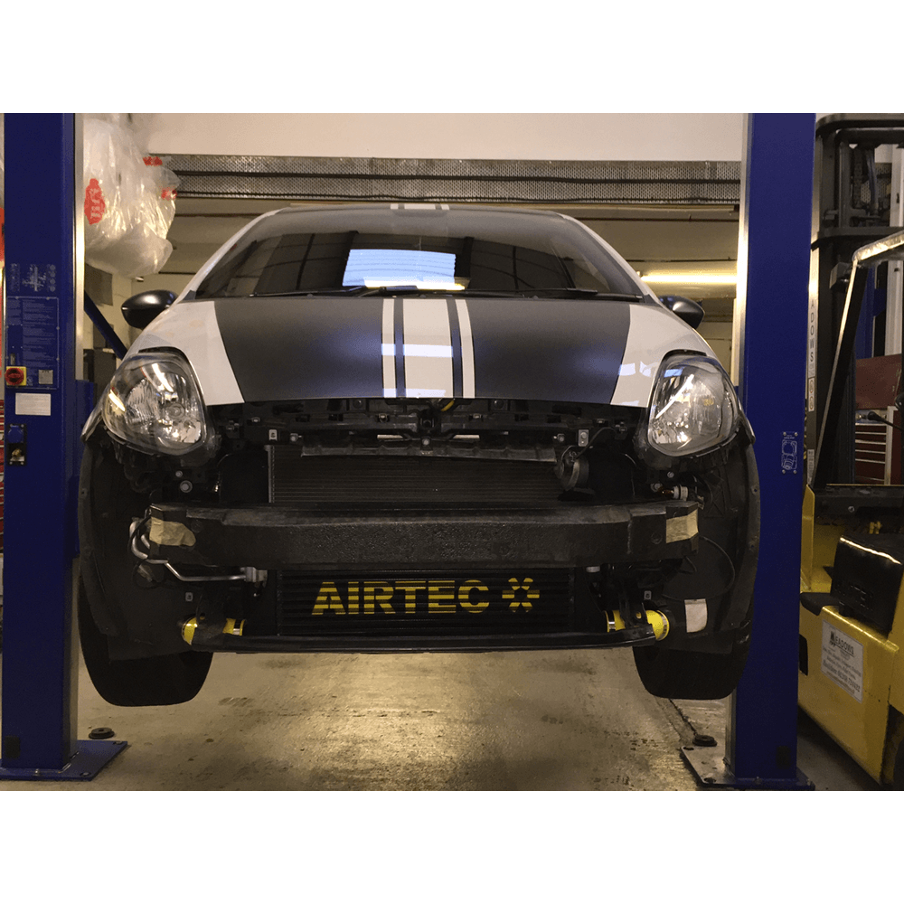 AIRTEC Motorsport Intercooler do Fiat Punto Abarth