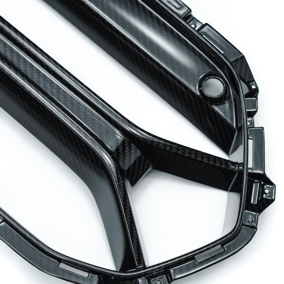 BMW G80 M3/G82 M4 – grill carbon pre-preg do zderzaka ADRO V2