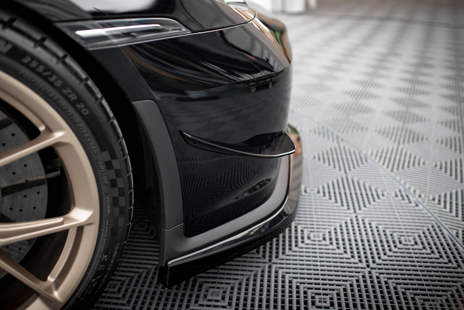 Canards Maxton Porsche 911 992 GT3 Owiewki Zderzaka