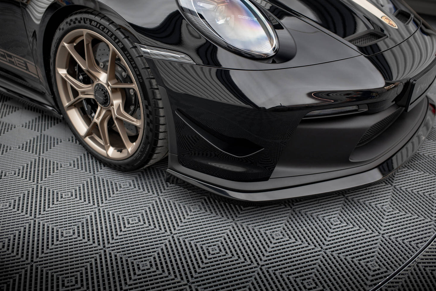 Canards Maxton Porsche 911 992 GT3 Owiewki Zderzaka