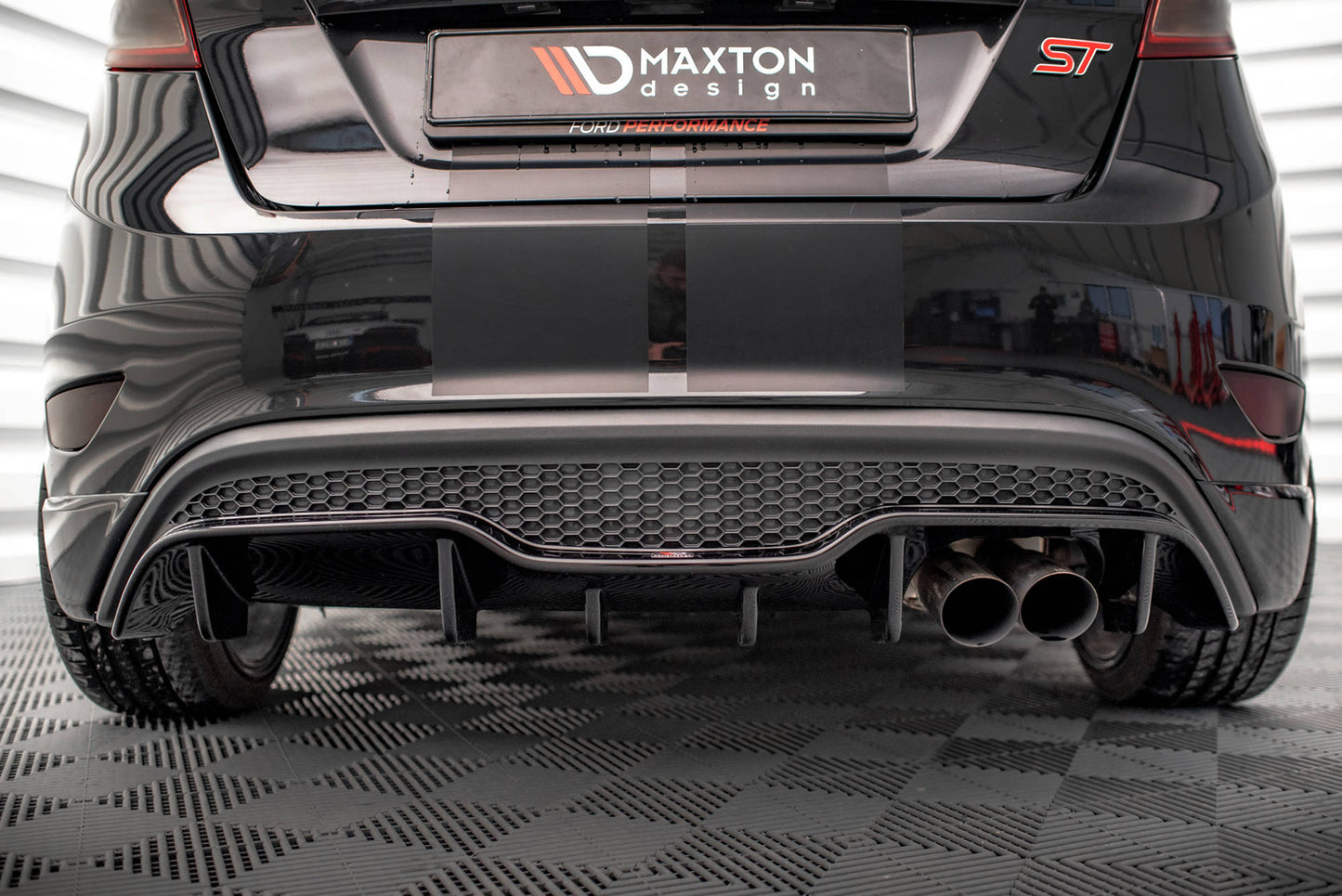 Dokładka Tylna Maxton Design Ford Fiesta ST Mk7 FL 5D