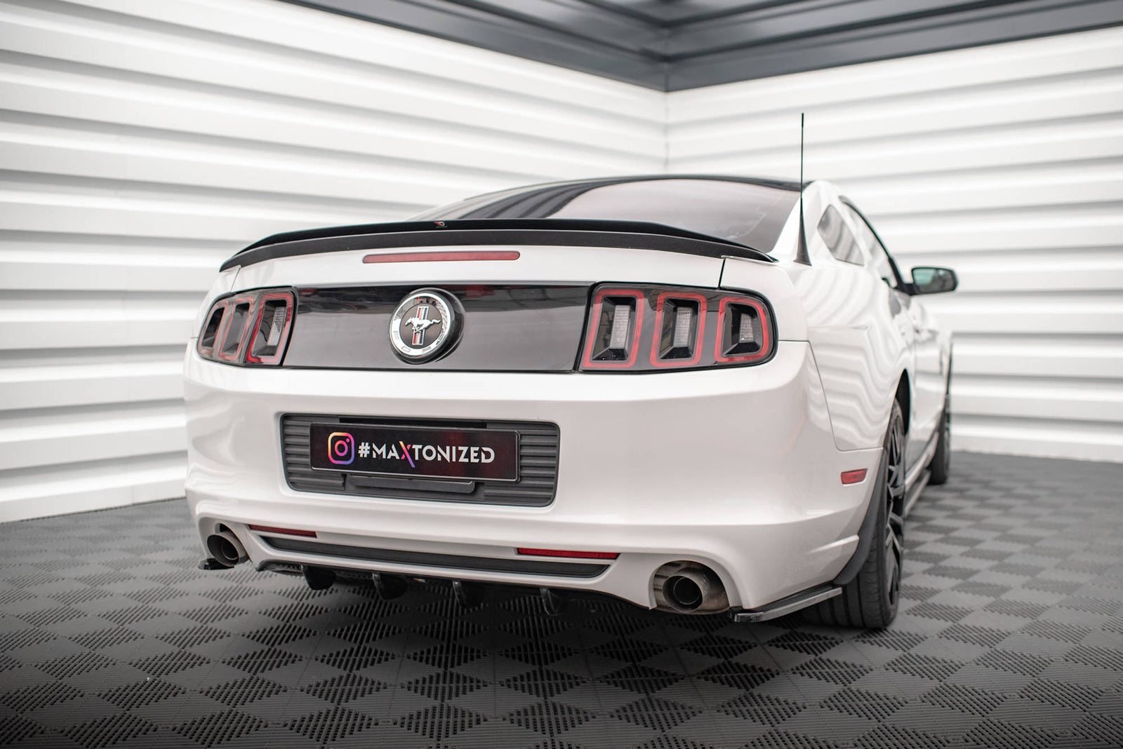 Dokładka Tylna Maxton Ford Mustang Mk5 Facelift Standard