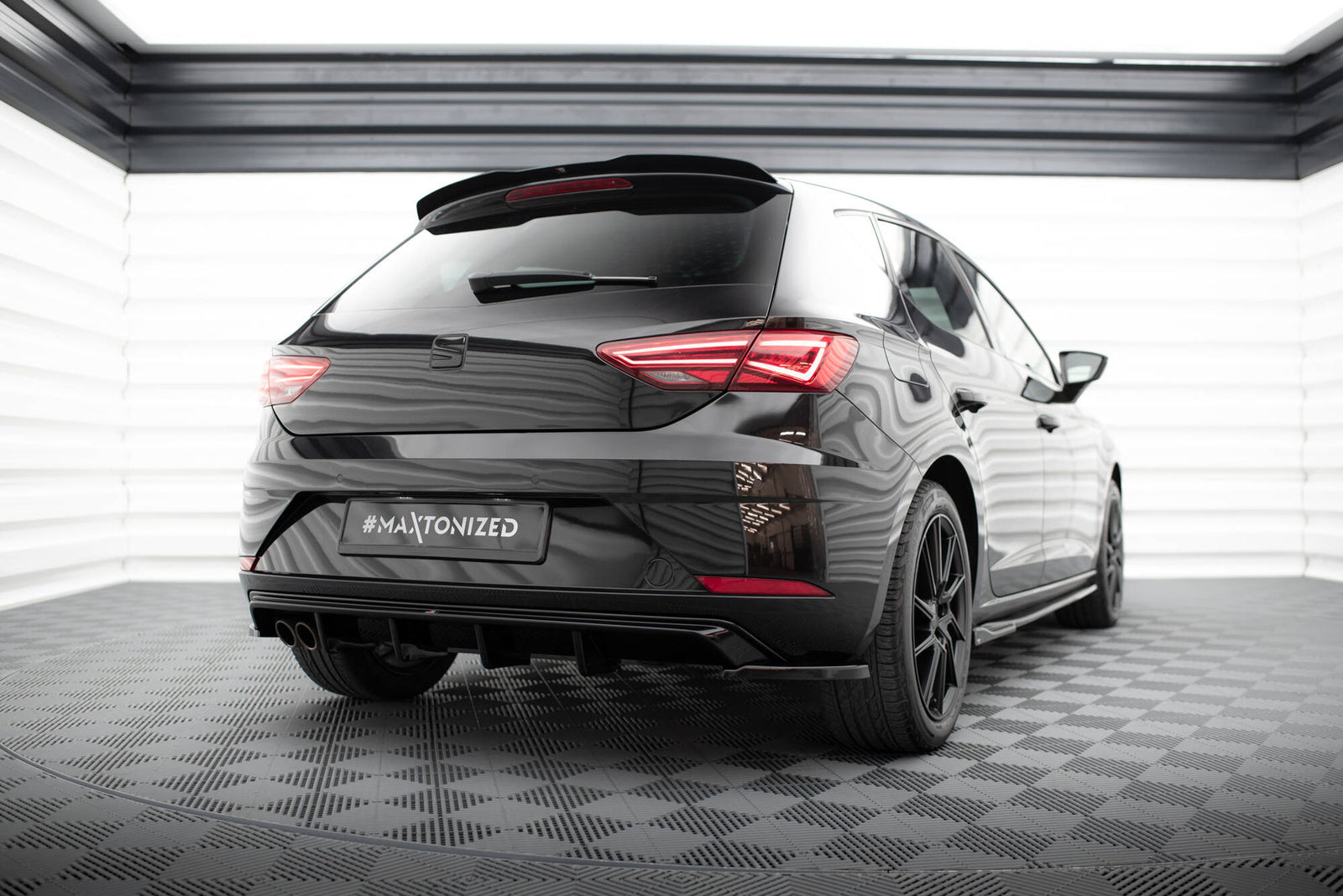 Dokładka Tylna Maxton Seat Leon Mk3 Facelift Hatchback