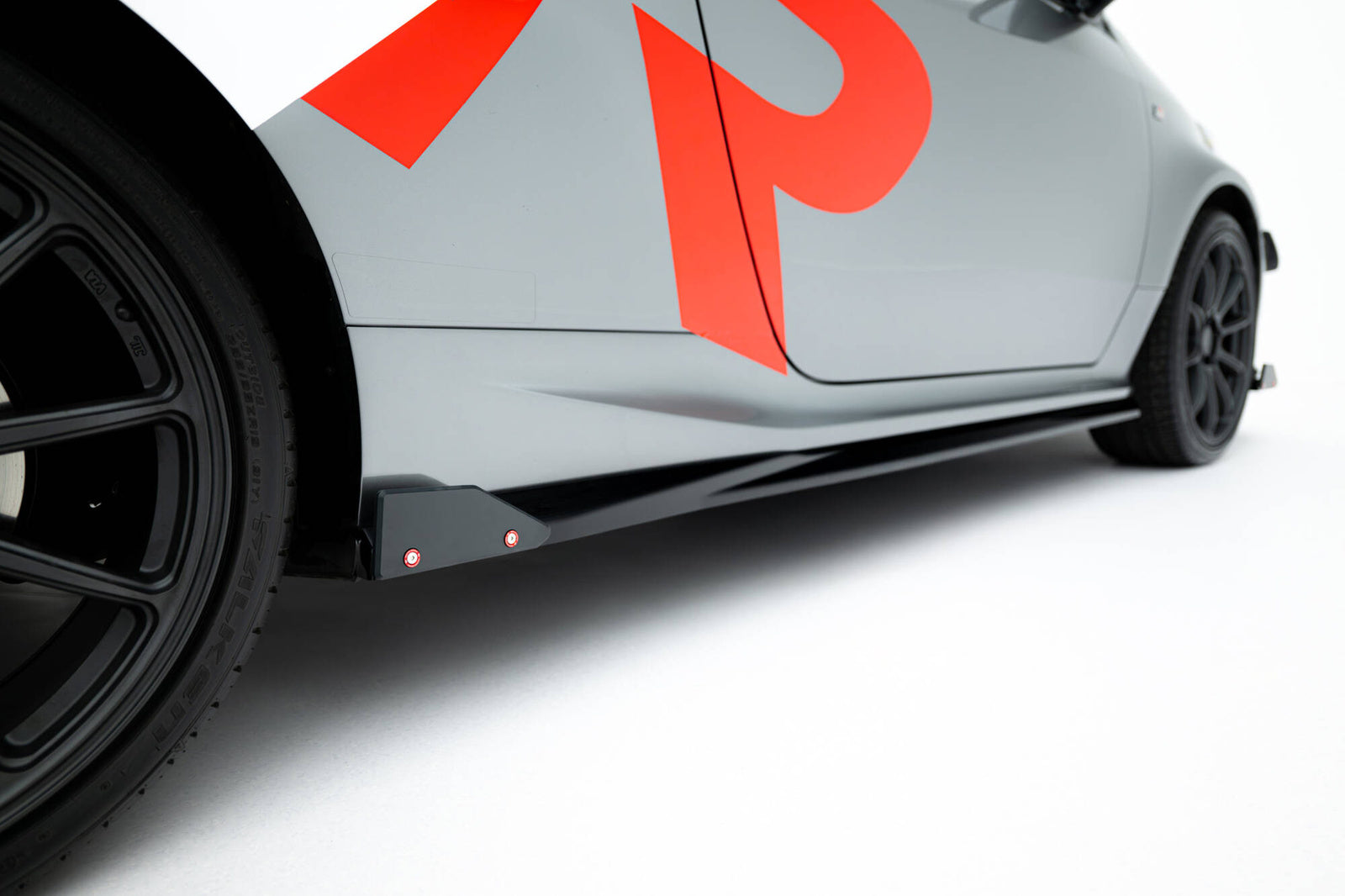 Dokładki Progów Toyota GR Yaris Mk4 Facelift Maxton