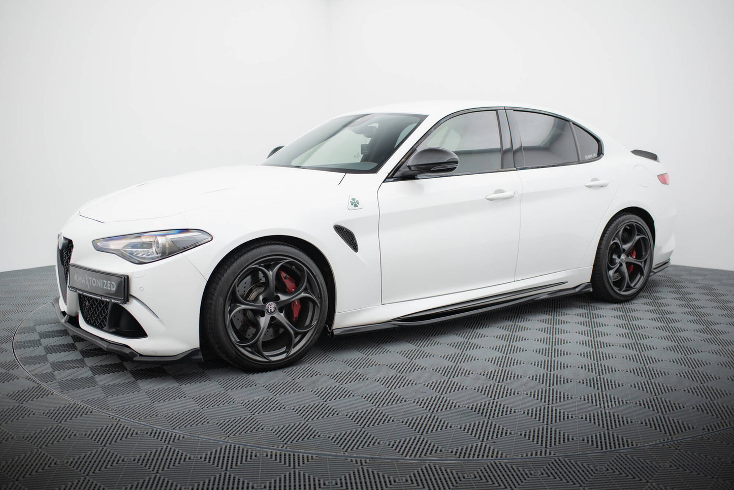 Dokładki Progów Alfa Romeo Giulia Quadrifoglio Maxton