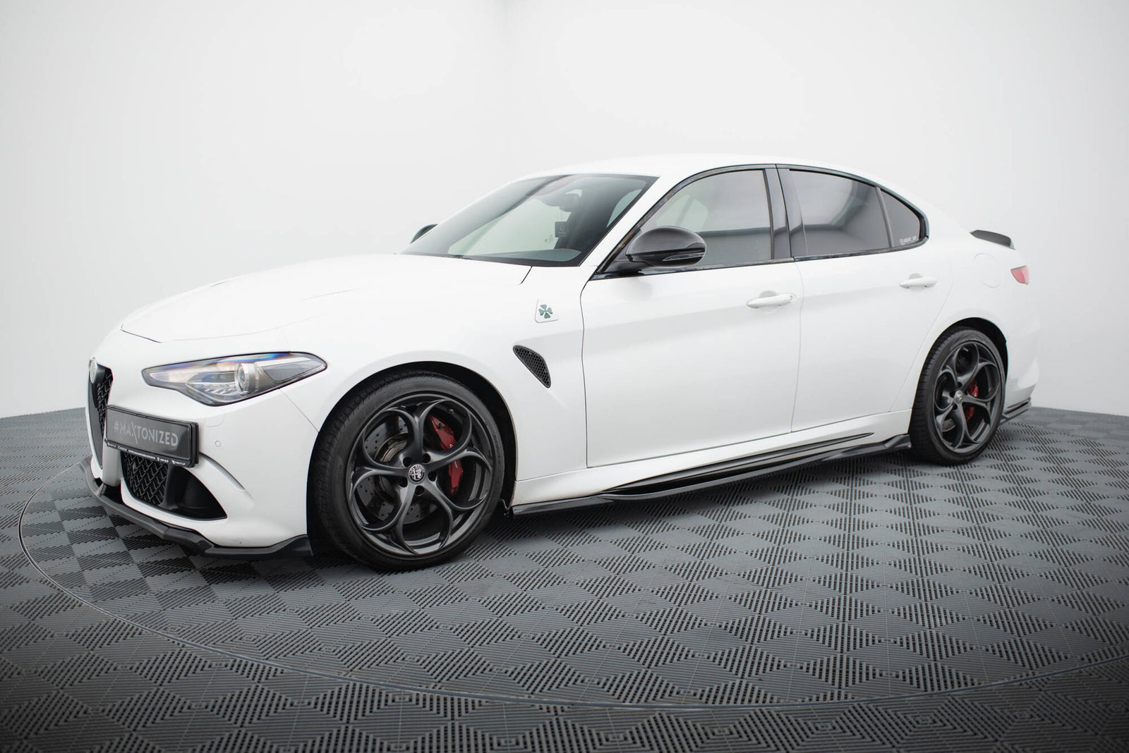 Dokładki Progów Alfa Romeo Giulia Quadrifoglio Maxton