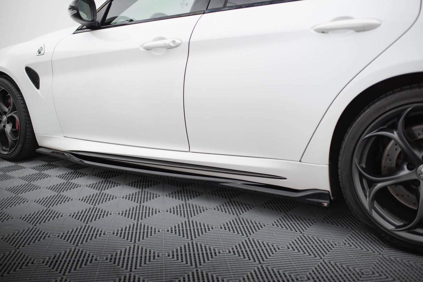 Dokładki Progów Alfa Romeo Giulia Quadrifoglio Maxton