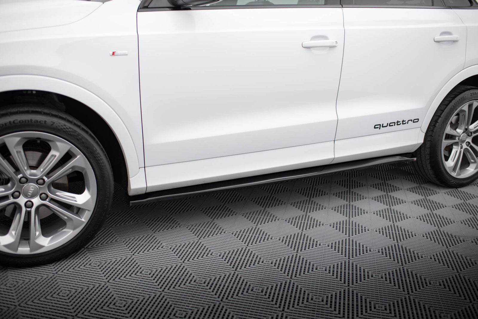 Dokładki Progów Audi Q3 S-line 8U Maxton Design