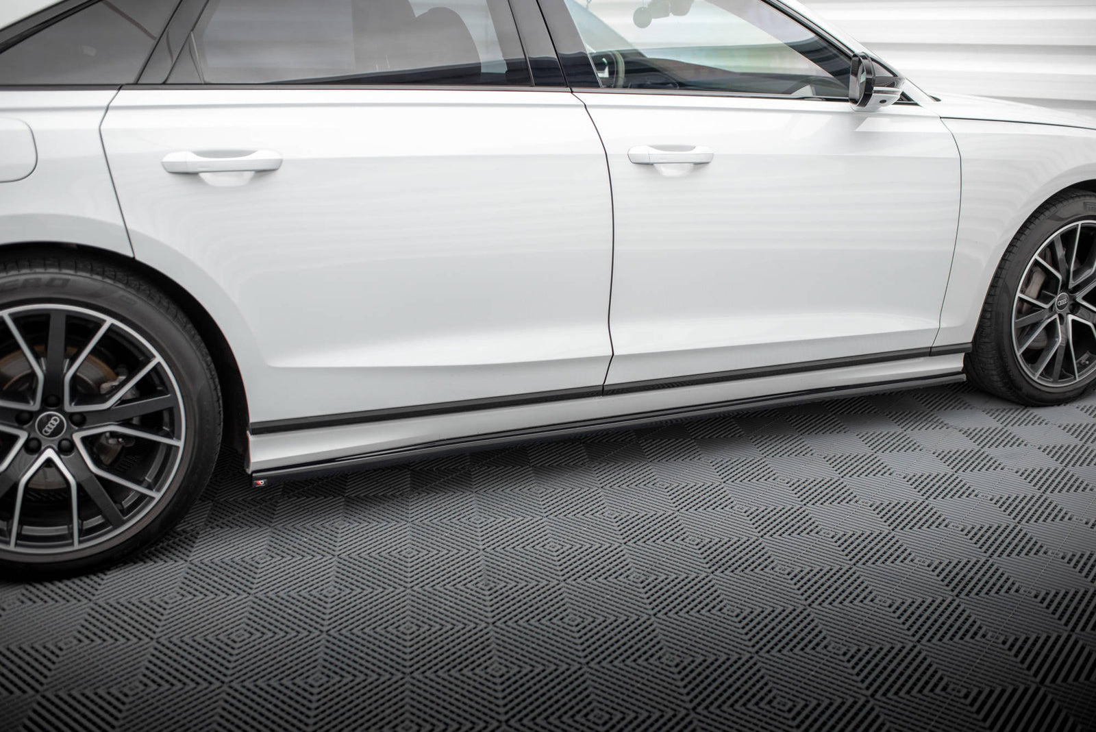 Dokładki Progów Audi S8/A8 S-Line D5 Facelift Maxton