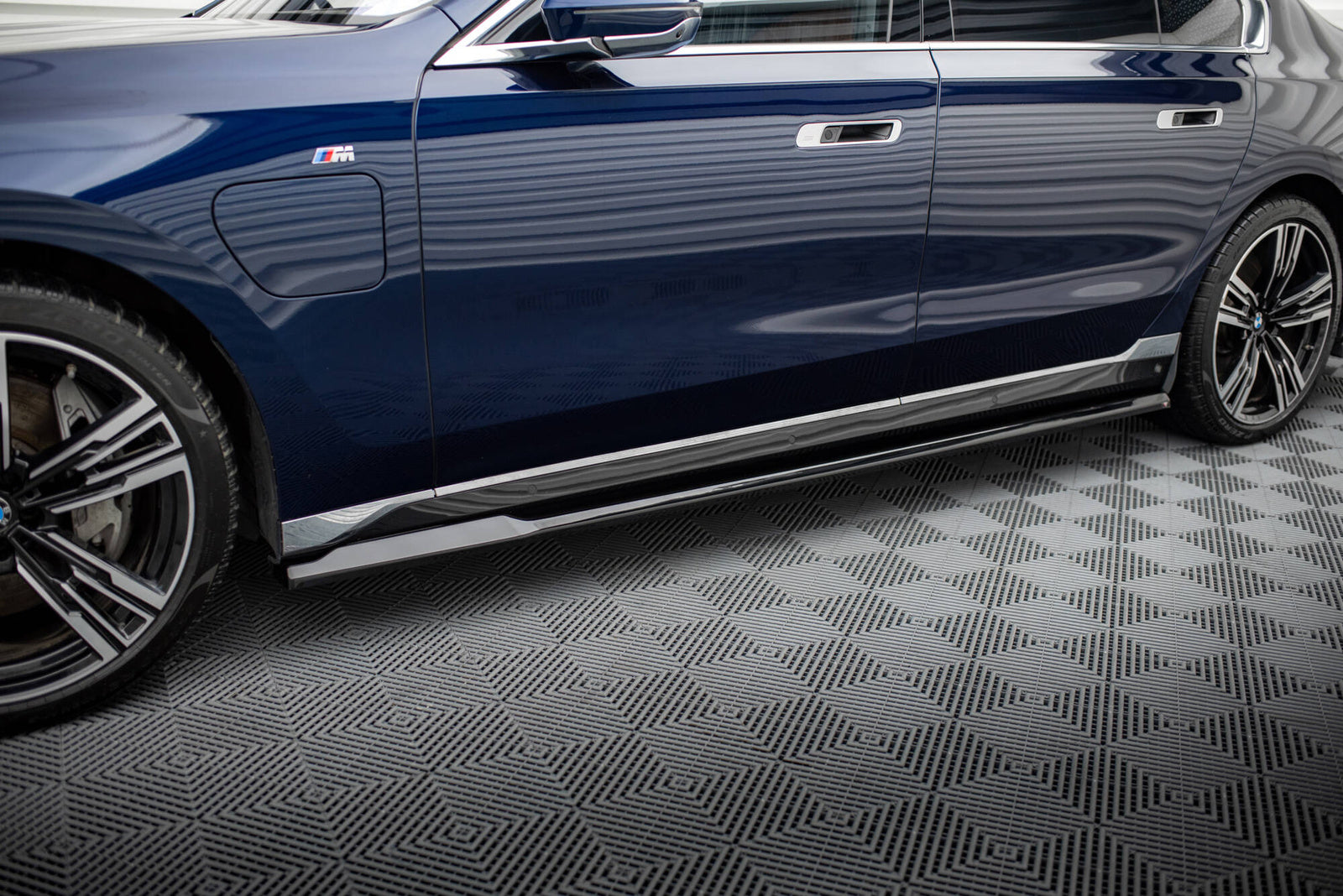 Dokładki Progów BMW 7 G70 M-Pack Maxton Design