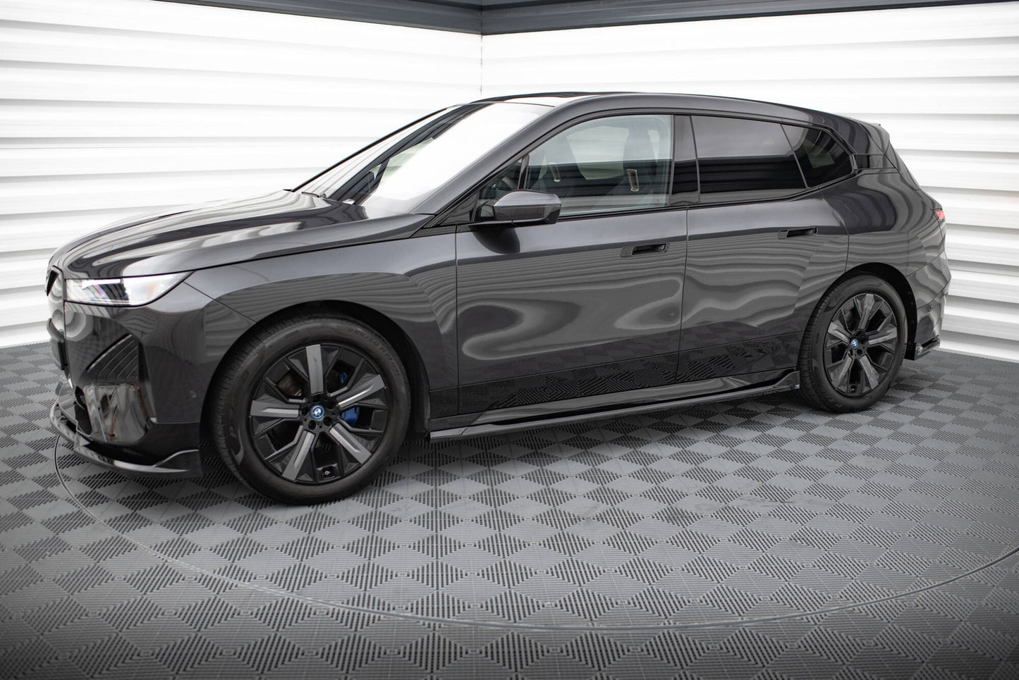 Dokładki Progów BMW iX M-Pack Maxton Design