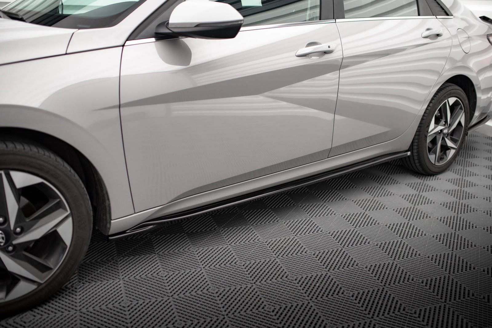 Dokładki Progów Maxton Hyundai Elantra Mk7 Standard