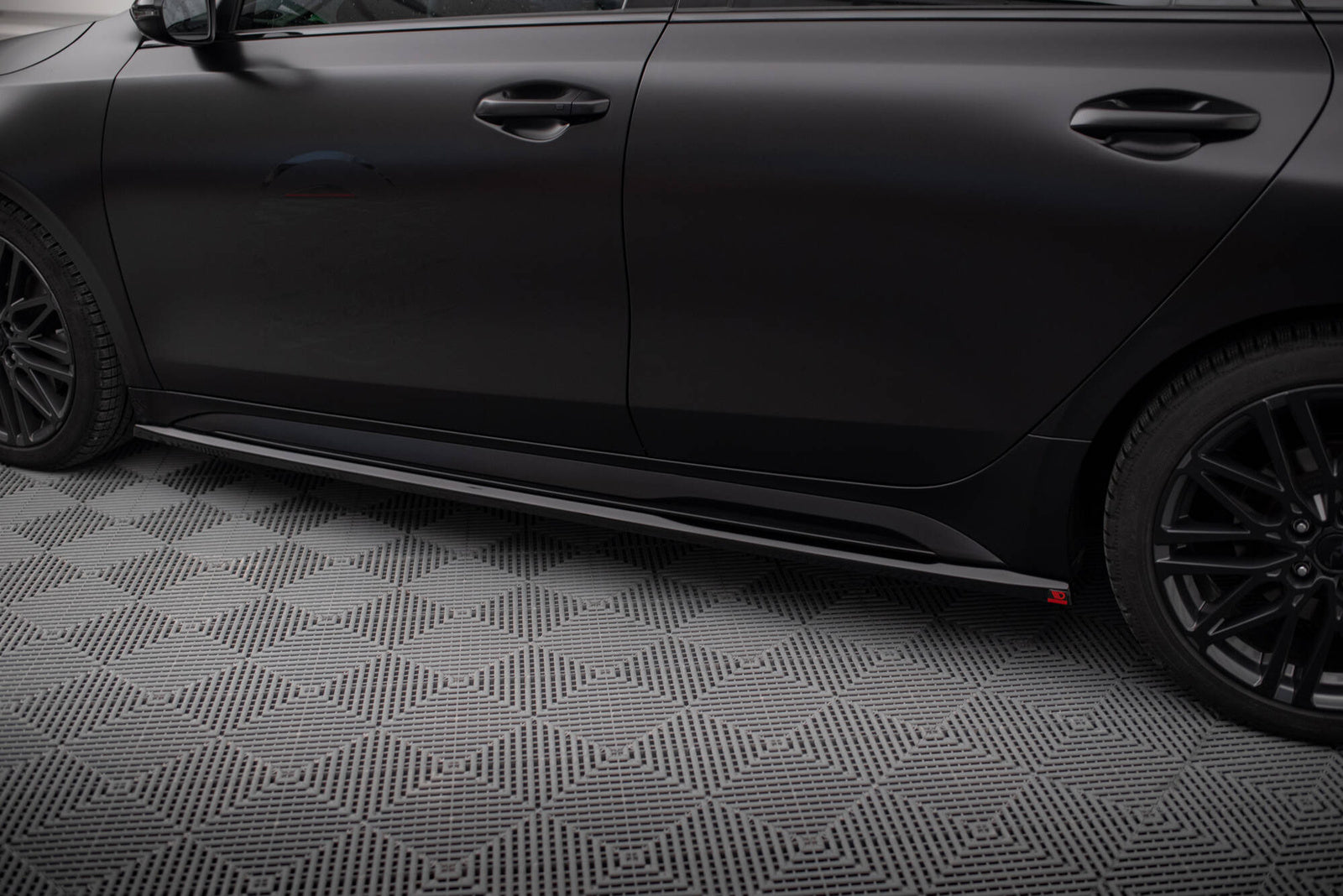Dokładki Progów Kia Proceed GT / Ceed GT Maxton Design