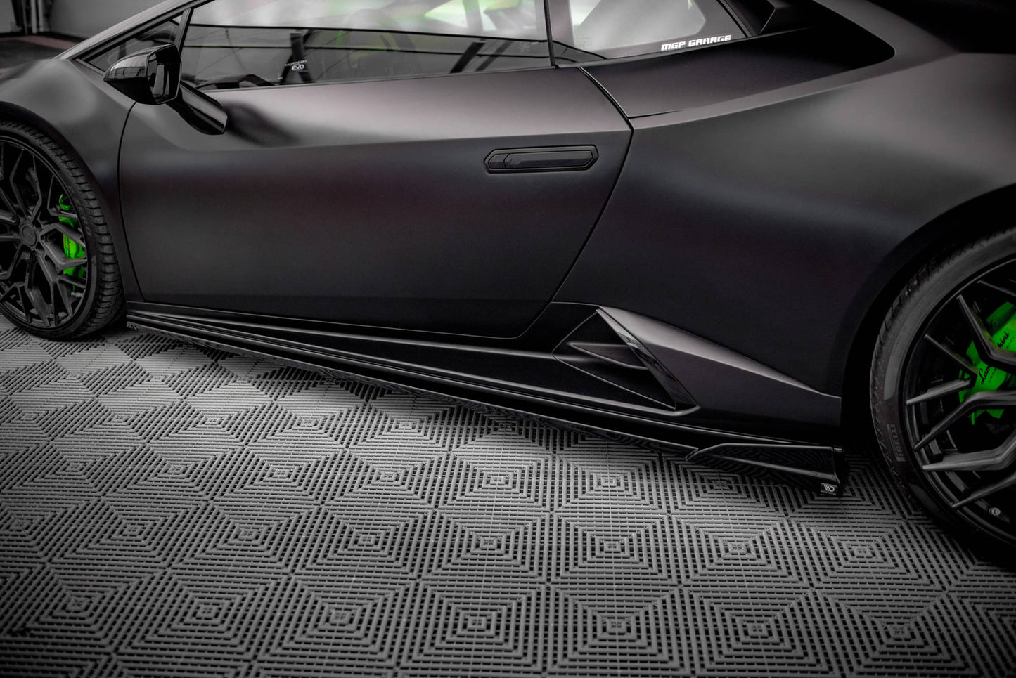 Dokładki Progów Lamborghini Huracan EVO Maxton Design