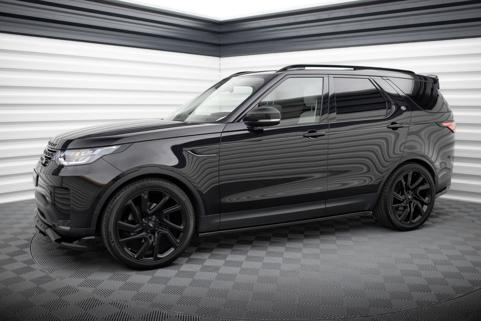 Dokładki Progów Land Rover Discovery HSE Mk5 Maxton