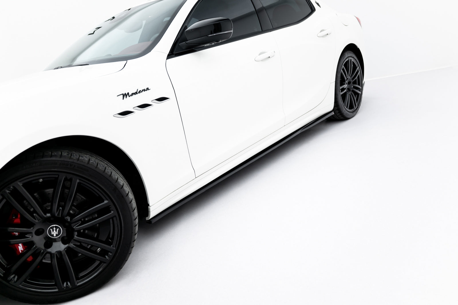 Dokładki Progów Maserati Ghibli Modena Mk3 Facelift Maxton