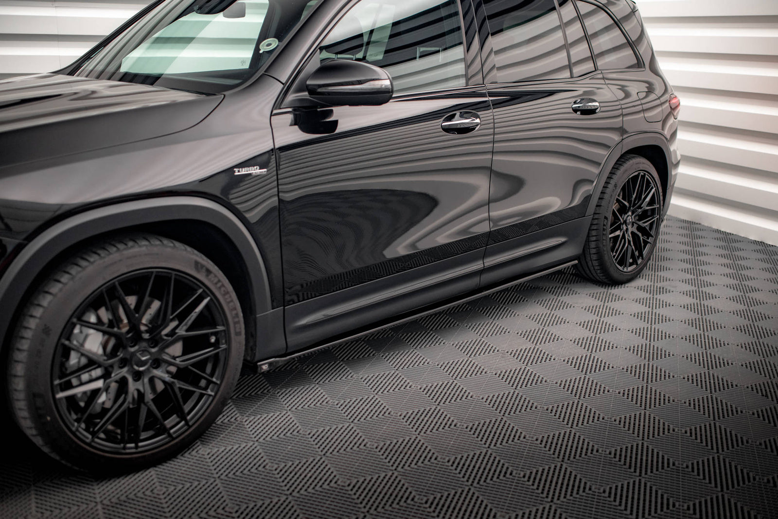 Dokładki Progów Mercedes GLB 35 AMG X247 Maxton Design