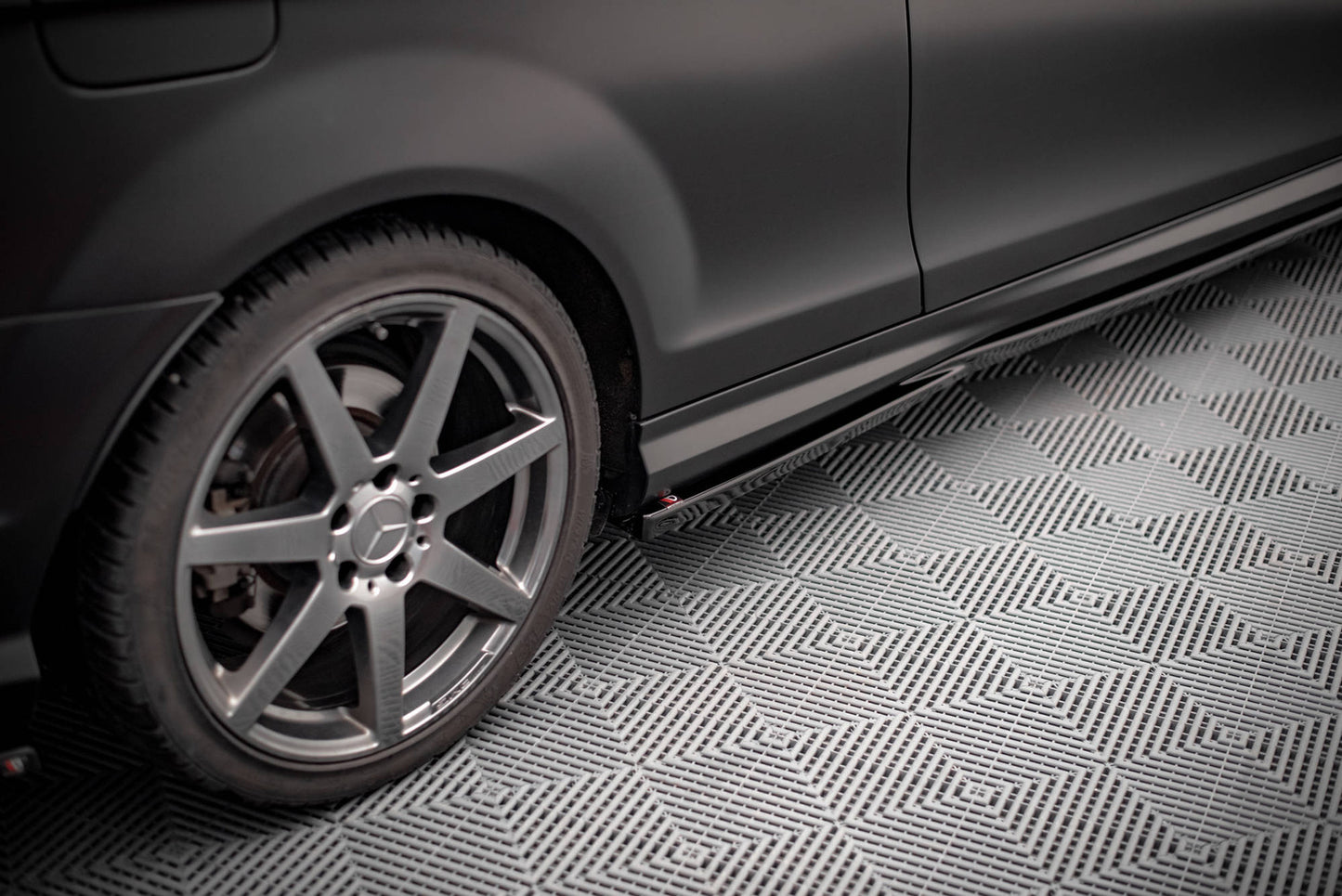 Dokładki Progów Mercedes C W204 AMG-Line Maxton Design