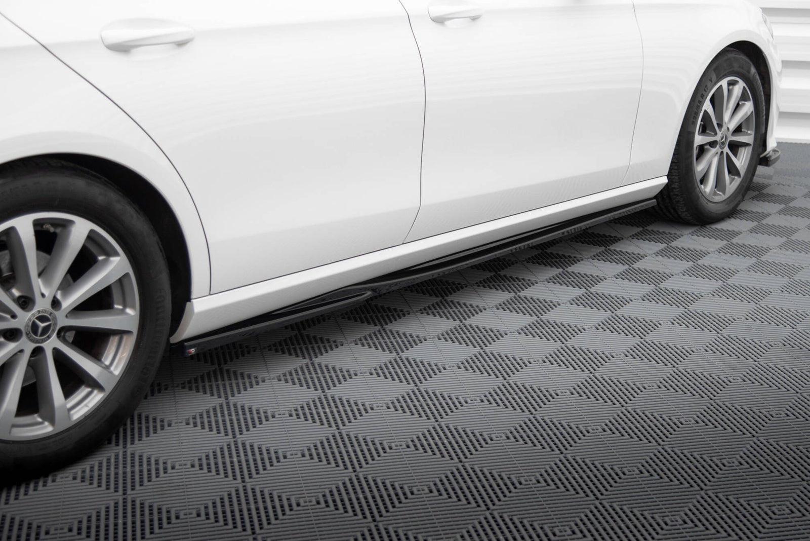 Dokładki Progów Maxton Mercedes E W213 Standard
