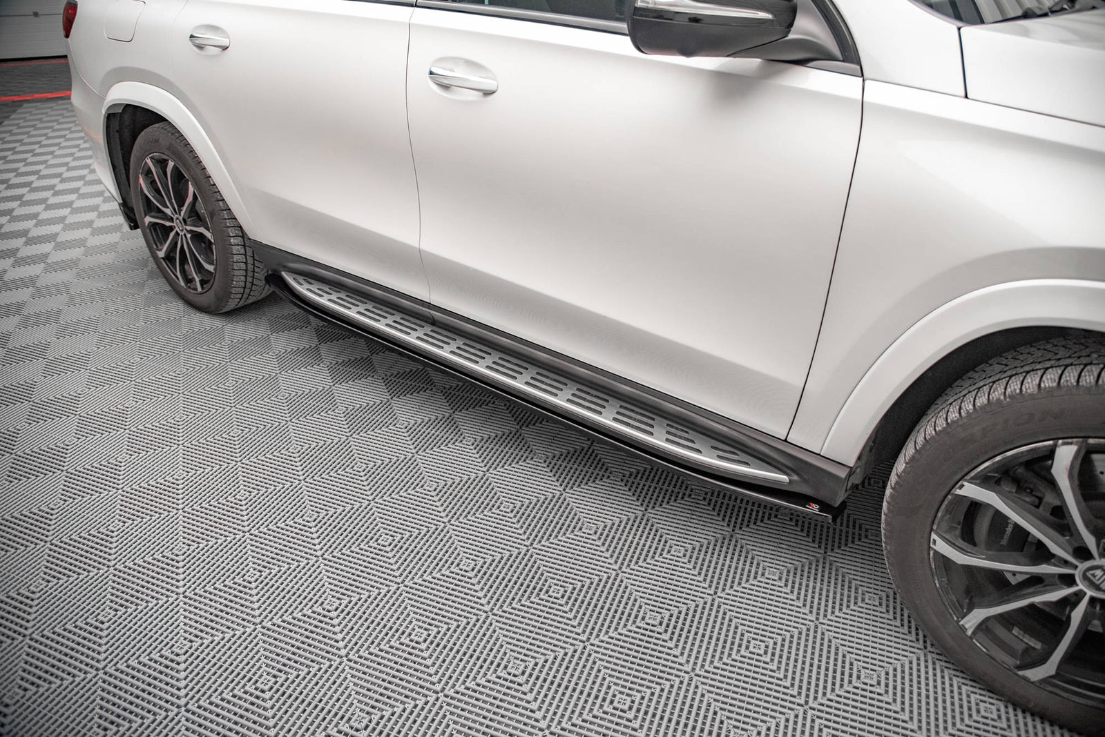 Dokładki Progów Mercedes GLS X167 AMG-Line Maxton