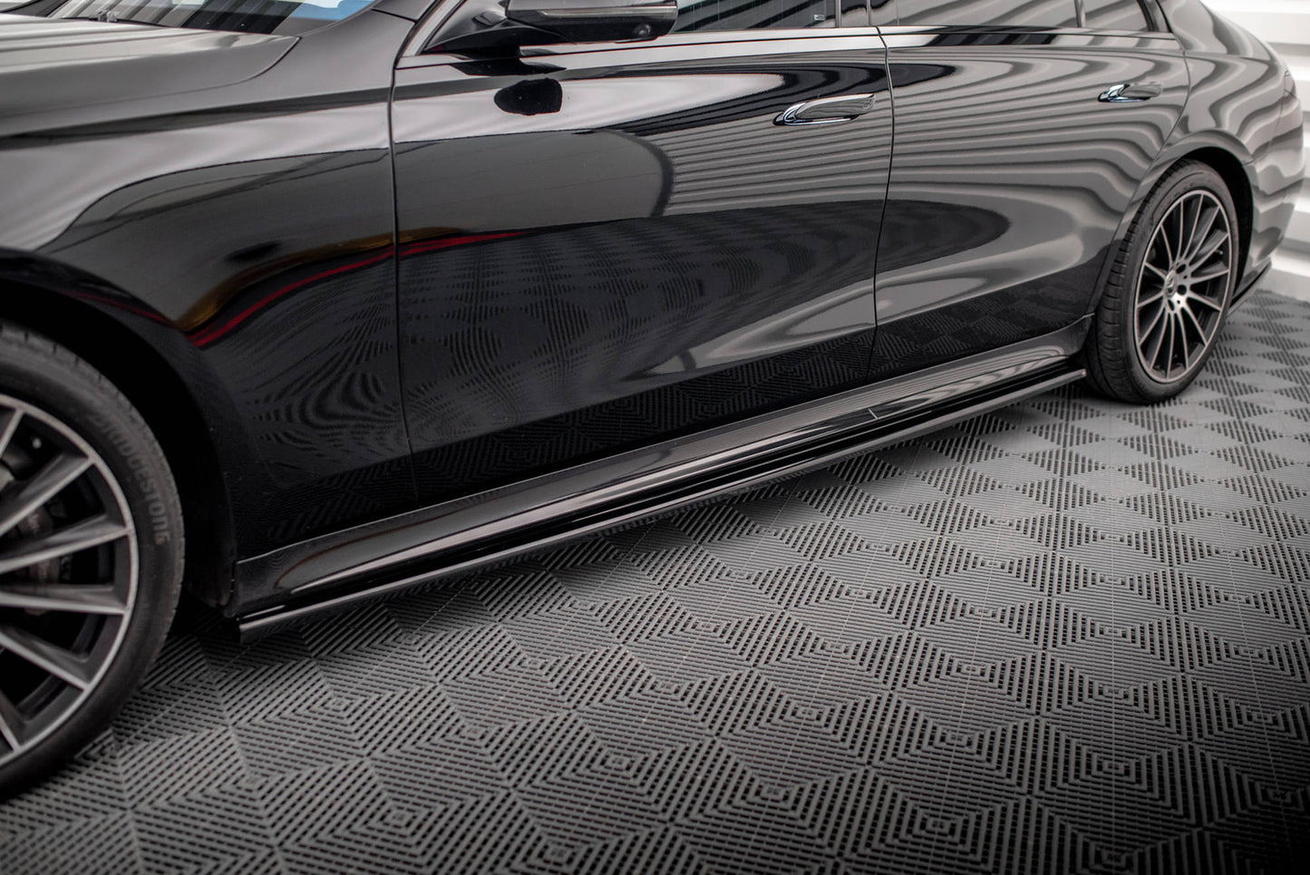 Dokładki Progów Mercedes S Long V223 AMG-Line Maxton