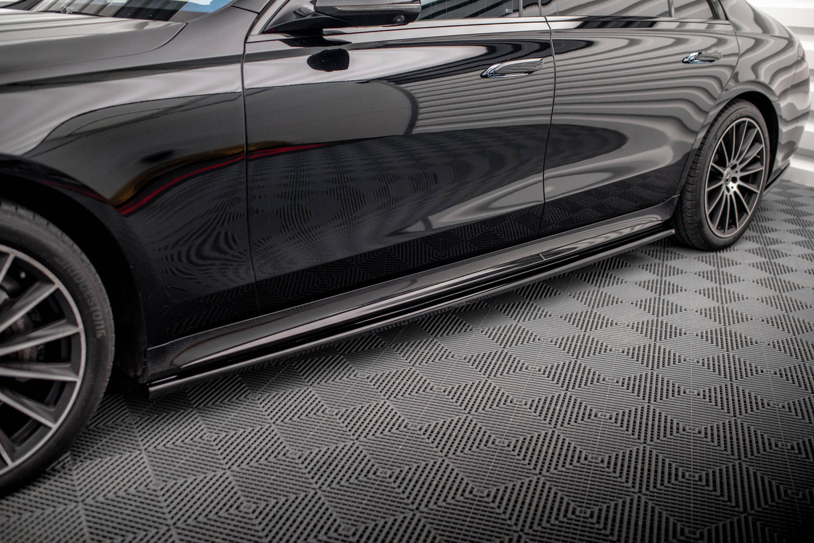 Dokładki Progów Mercedes S Long V223 AMG-Line Maxton
