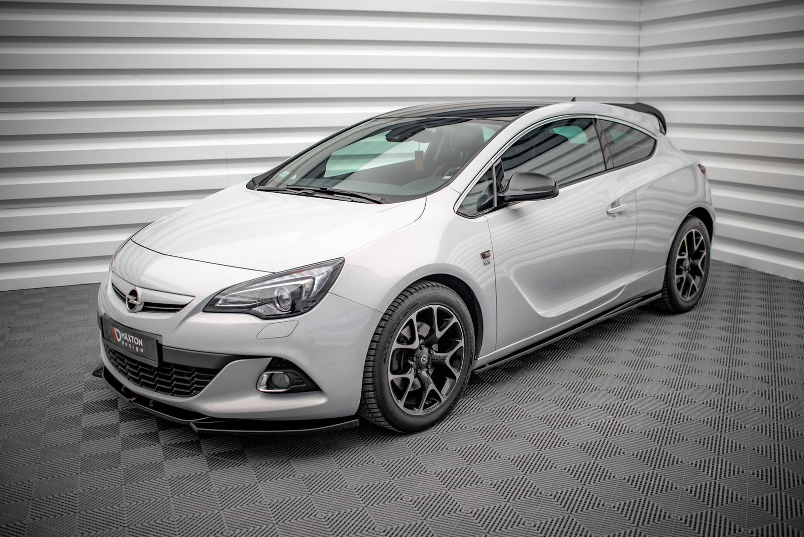 Dokładki Progów Opel Astra GTC OPC-Line J Maxton Design