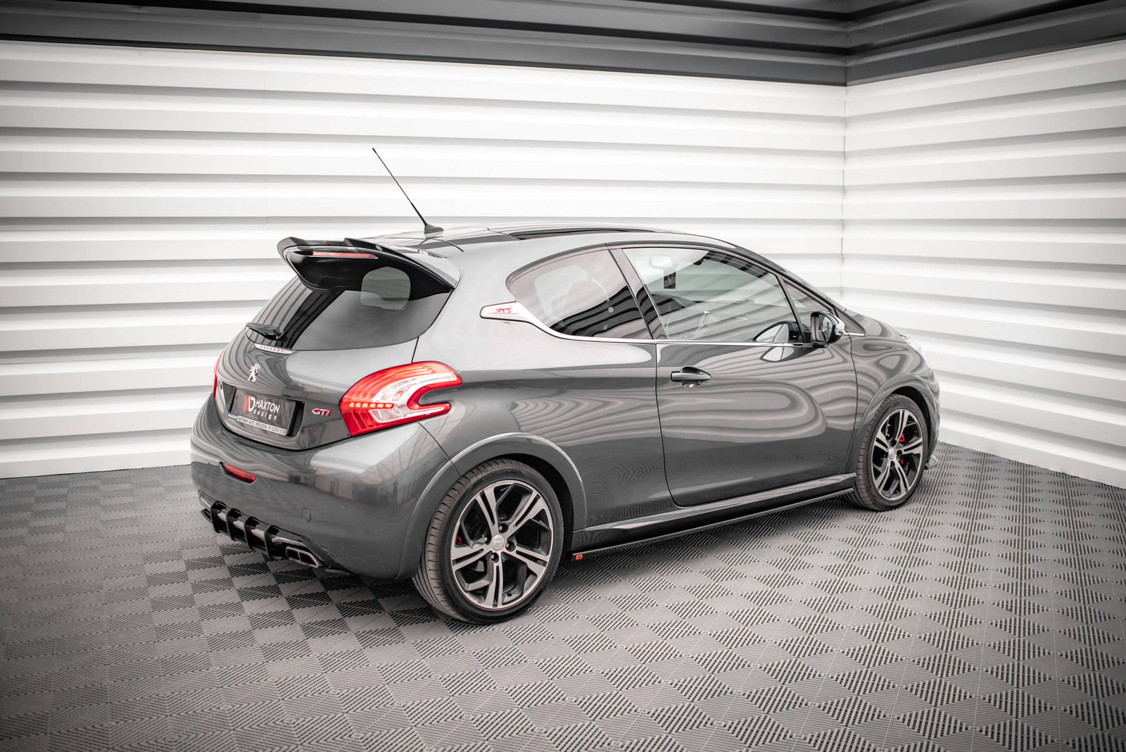 Dokładki Progów Maxton Peugeot 208 GTi Mk1