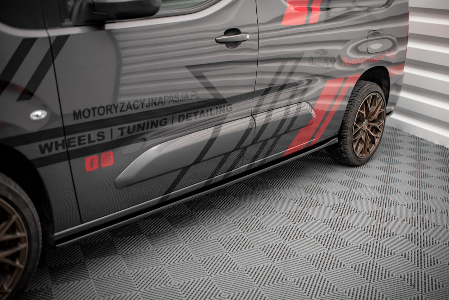 Dokładki Progów Maxton Peugeot Partner Maxi Mk3