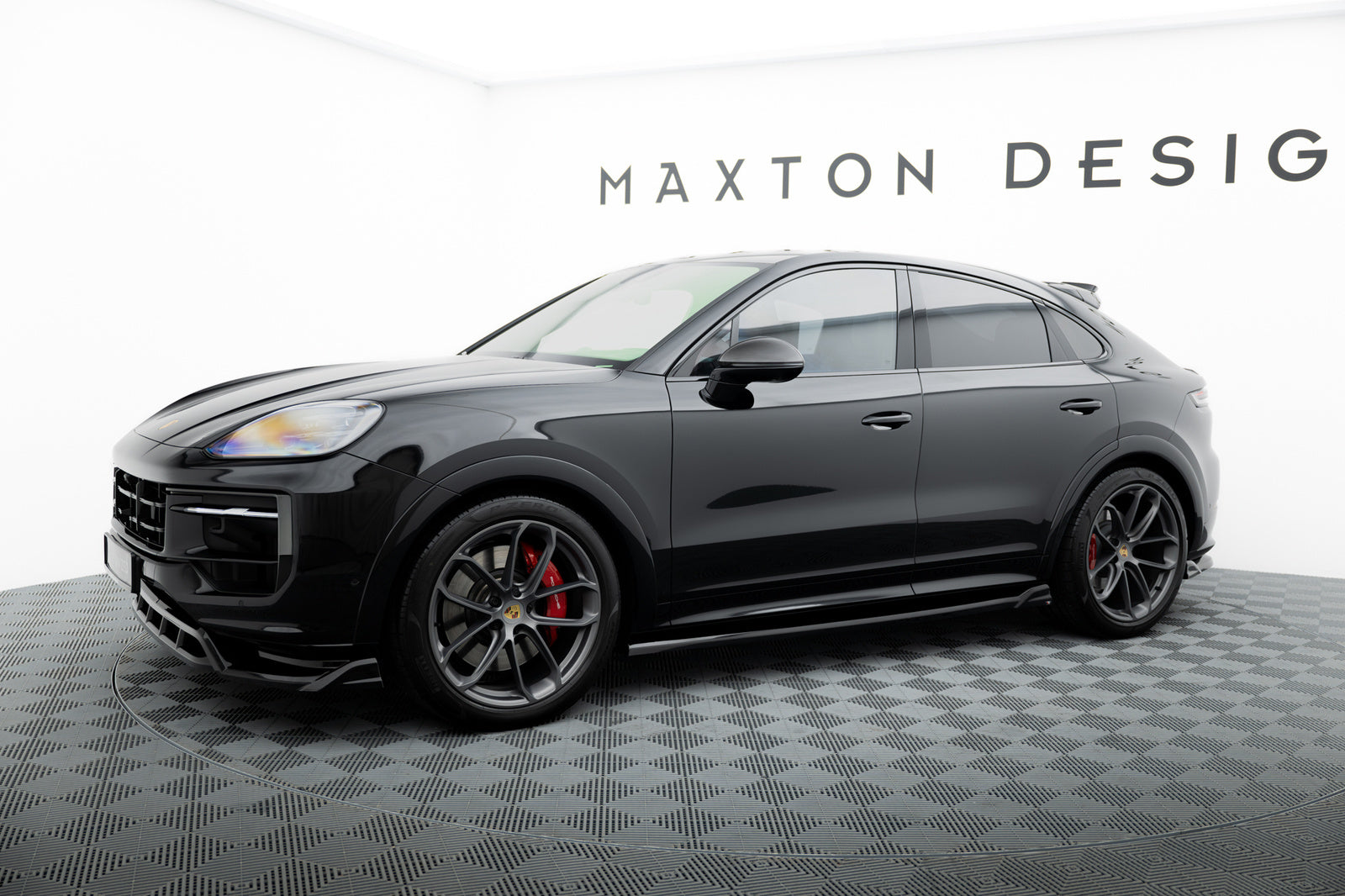 Dokładki Progów Porsche Cayenne Coupe/SUV Mk3 Maxton Design