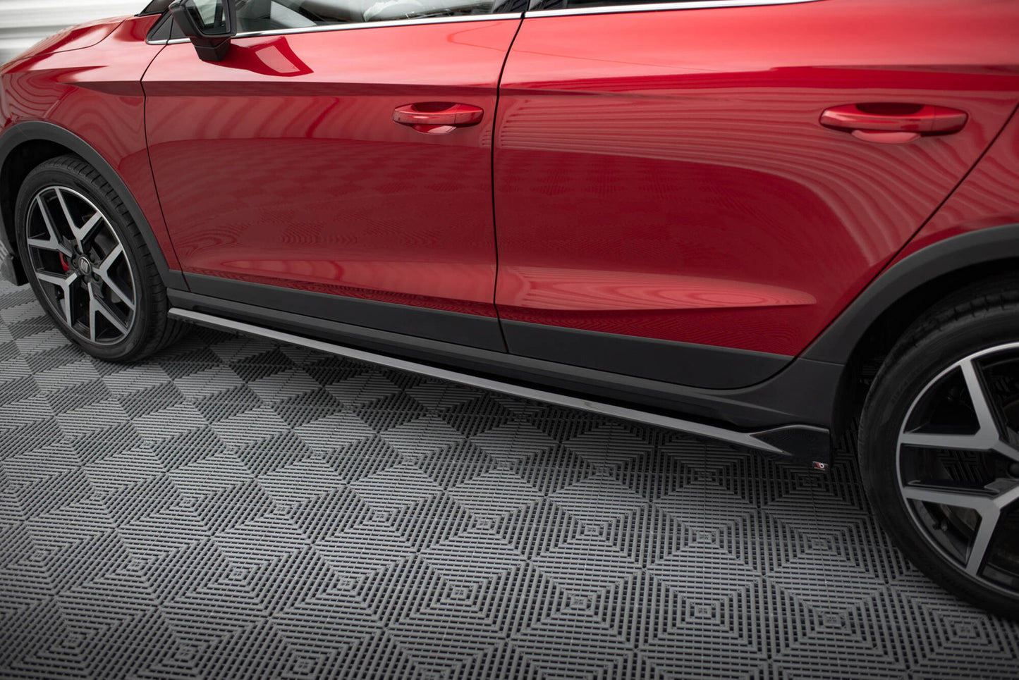 Dokładki Progów Seat Arona FR Mk1 Maxton Design