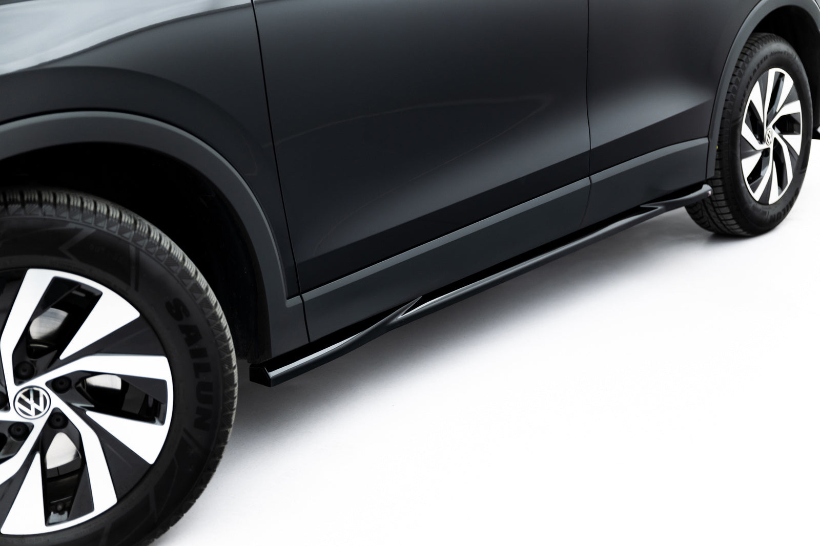 Dokładki Progów Volkswagen Tiguan Mk3 Maxton Design