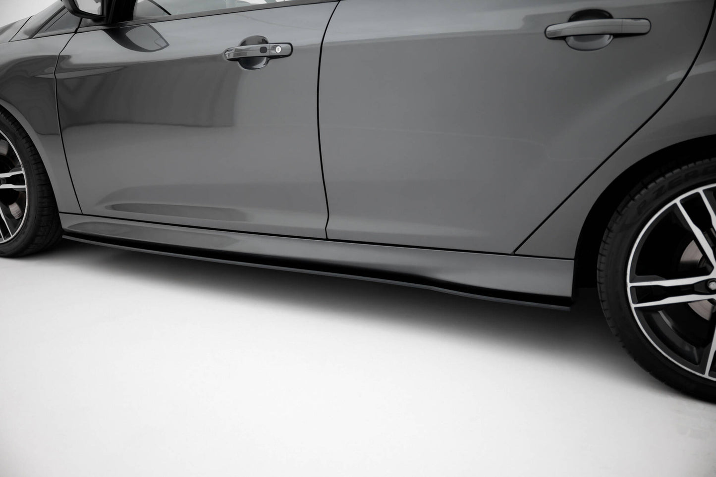 Dokładki Progów Street Pro Ford Focus ST Mk3 FL Maxton