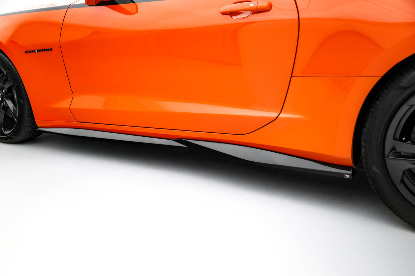 Dokładki Progów Chevrolet Camaro SS Mk6 Facelift Maxton