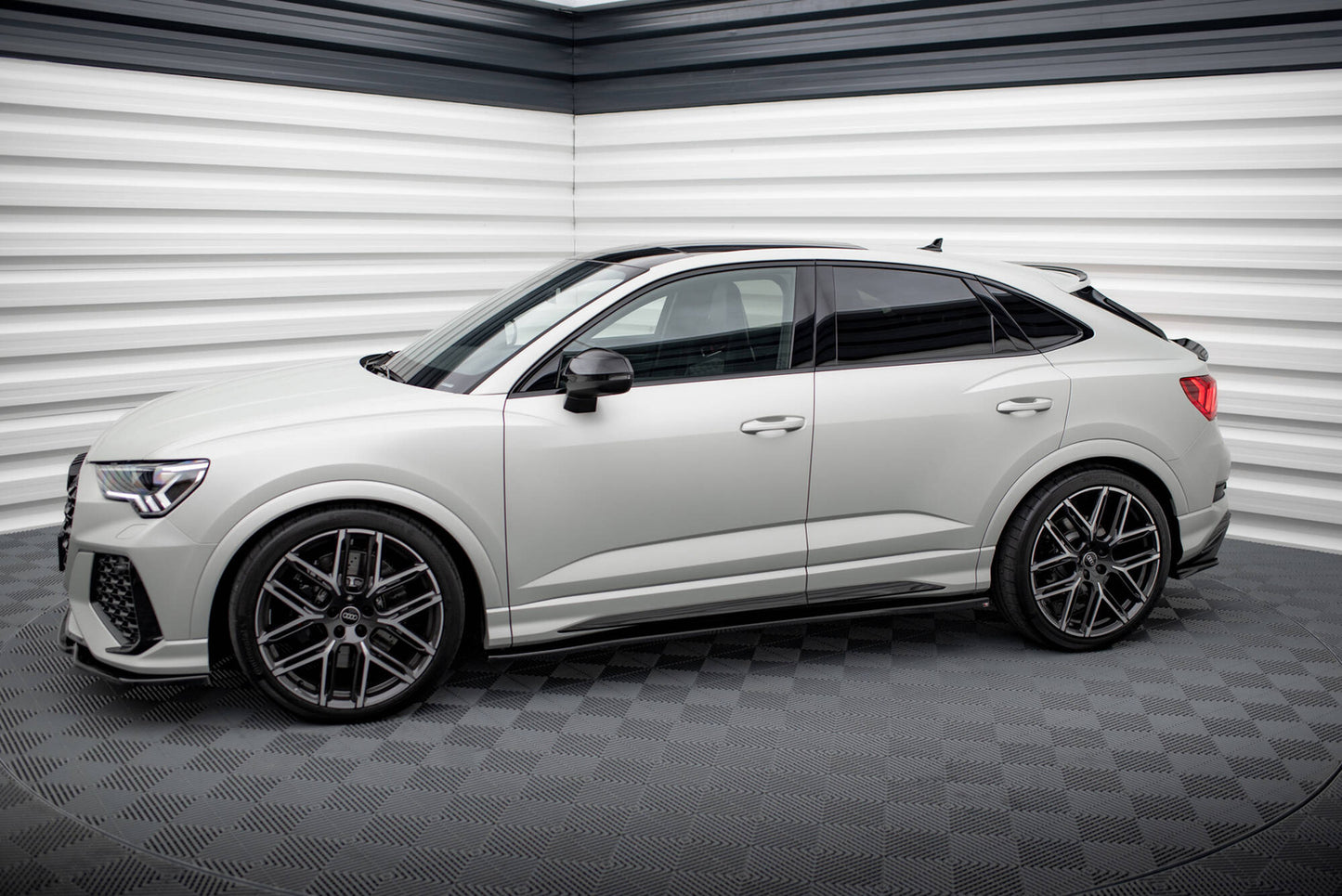 Dokładki Progów V.2 Audi RSQ3 F3 Maxton Design