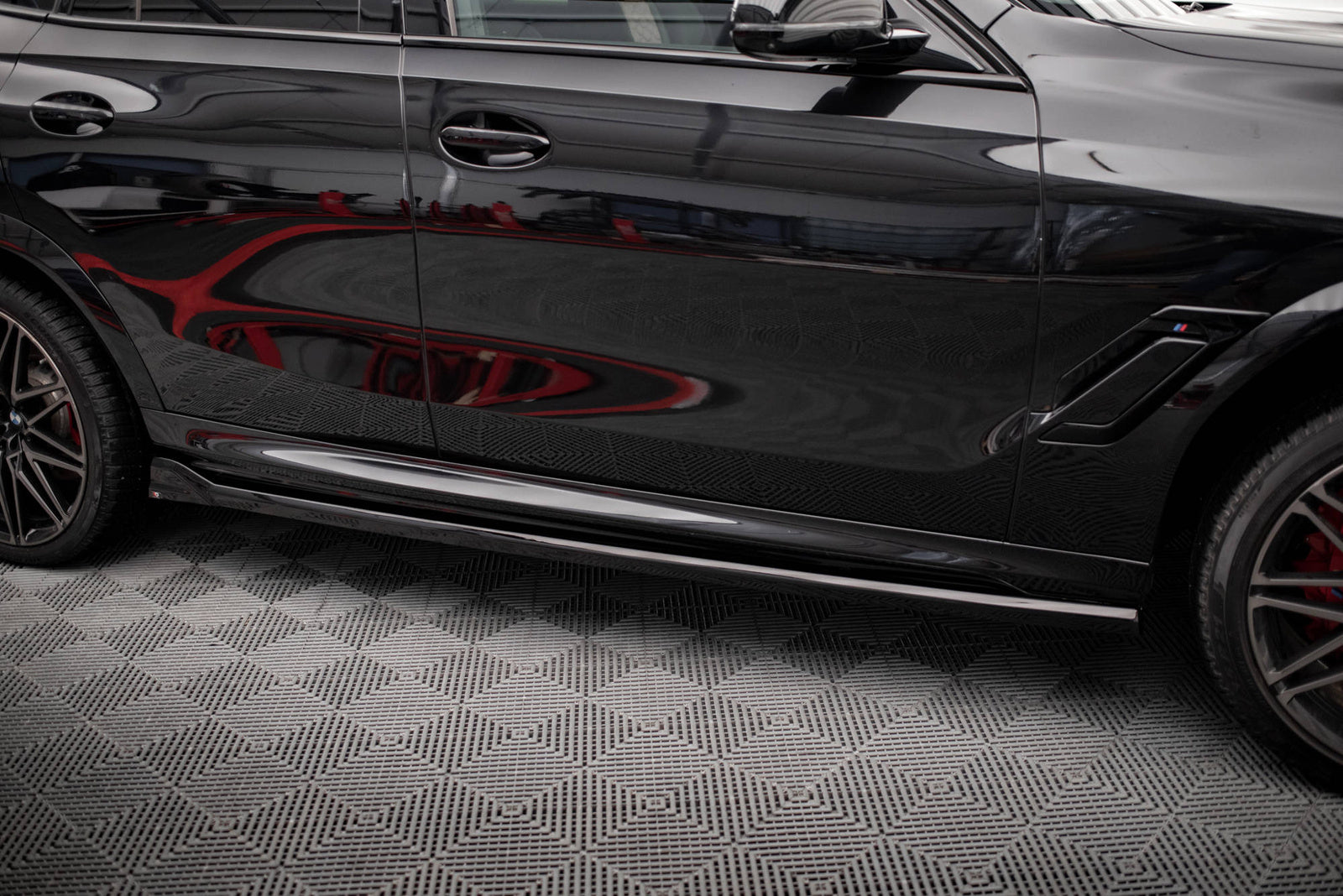 Dokładki Progów BMW X6 M F96 G06 M-Pack Maxton Design