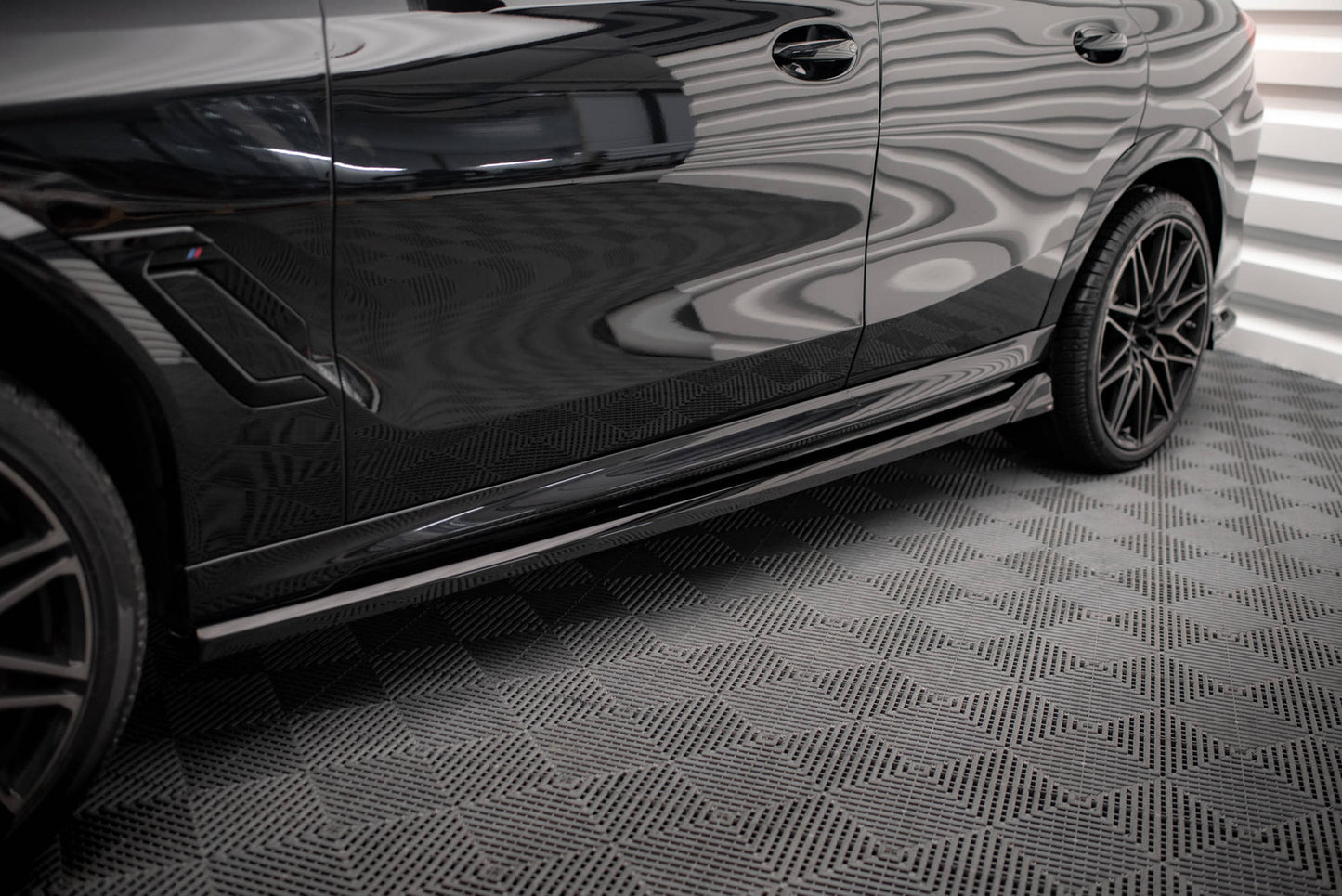 Dokładki Progów BMW X6 M F96 G06 M-Pack Maxton Design