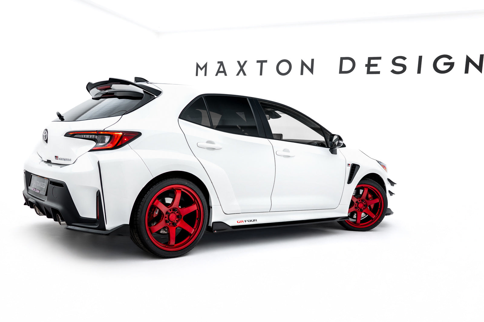 Dokładki Progów V.2 Toyota GR Corolla Mk12 Maxton Design