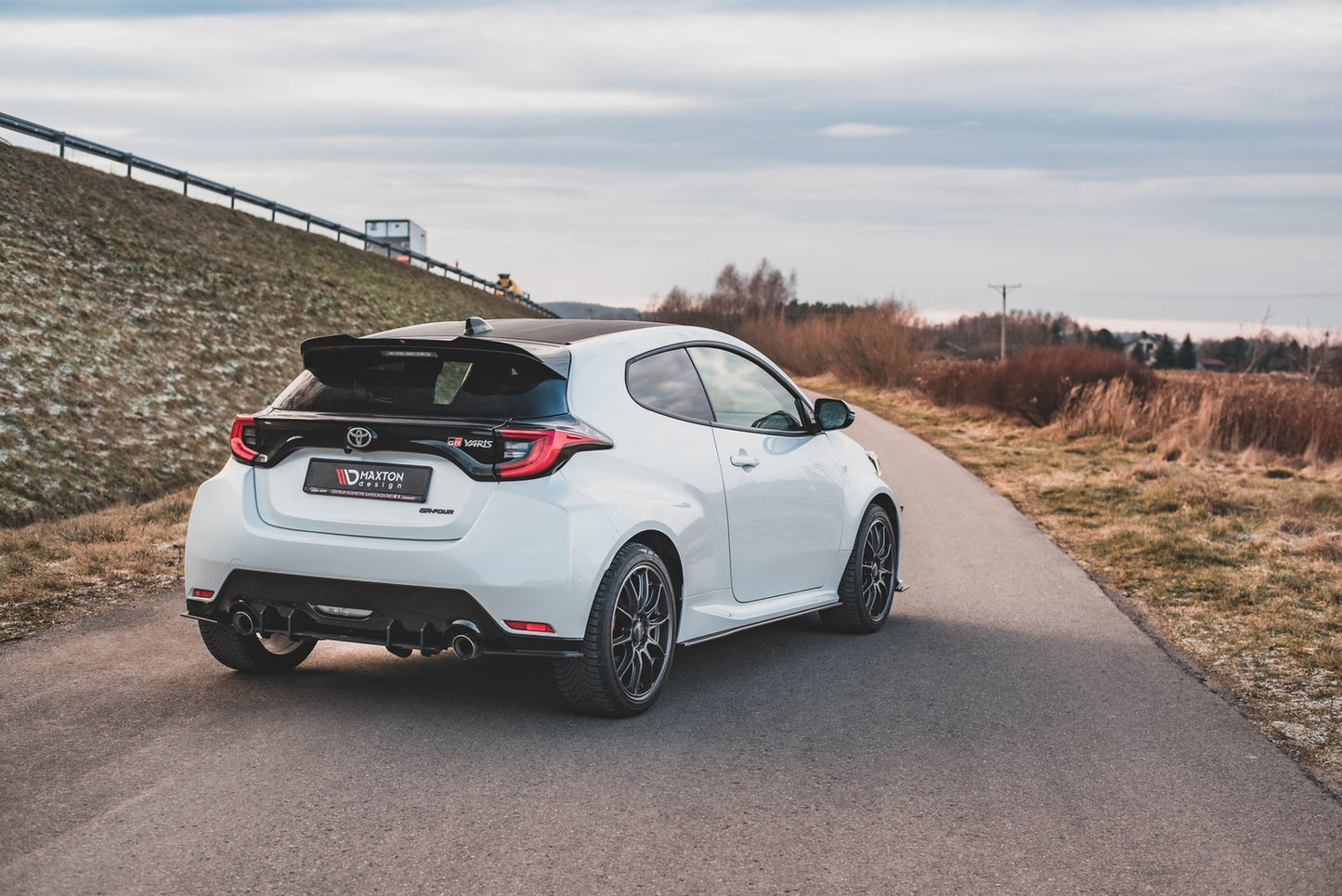 Dokładki Progów Street Pro Toyota GR Yaris MK4 Maxton