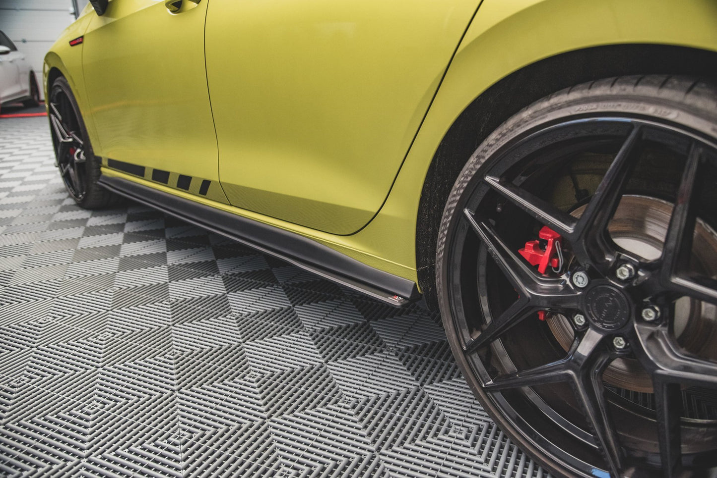 Dokładki Progów Golf GTI Mk8 Street Pro Maxton Design