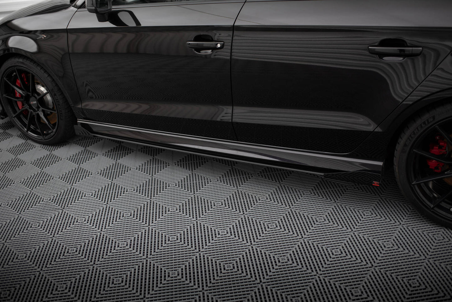 Dokładki Progów Audi RS3 8V Facelift Street Pro + Flaps