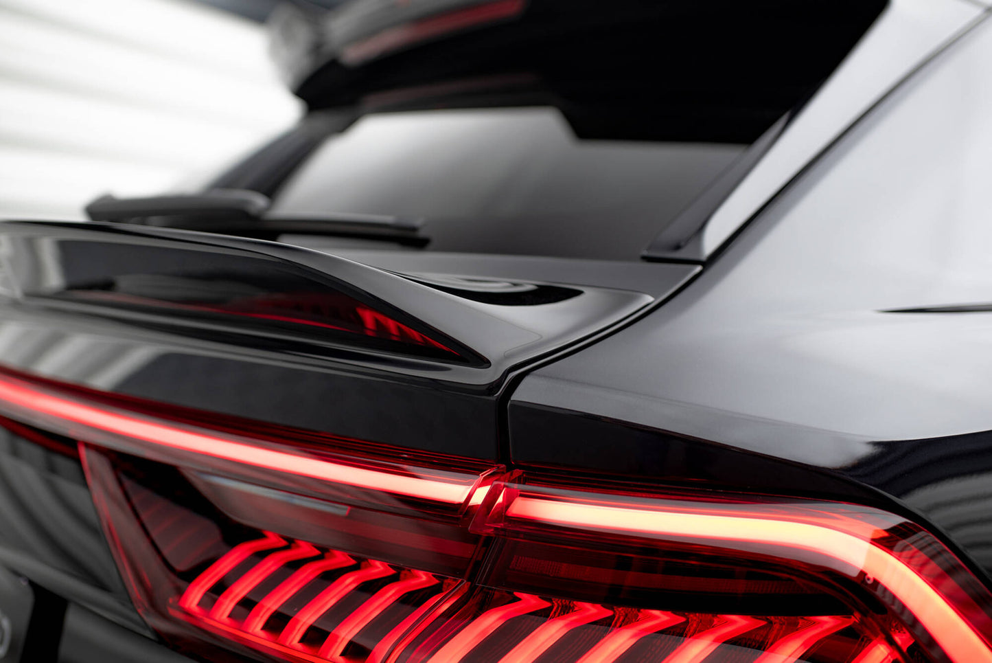 Przedłużenie Spoilera 3D Audi Q8 S-Line Mk1 Maxton Design